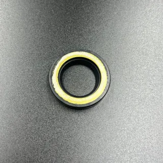 Сальник Yamaha (93101-22M00; 93101-22067) (22x36x7) (Kacawa) картинка
