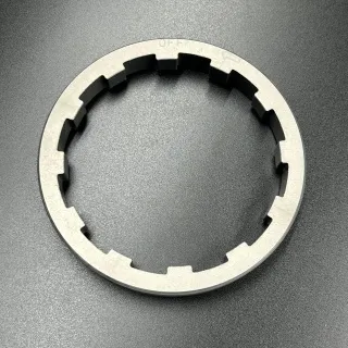 Гайка корпуса редуктора Mercury/Mercruiser (Quicksilver) OEM: 79448; 8M2011027; 8M2000347; 8M0168577 картинка