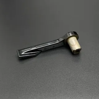 Защелка кожуха стальная HOOK LEVER-BLACK (Quicksilver) картинка