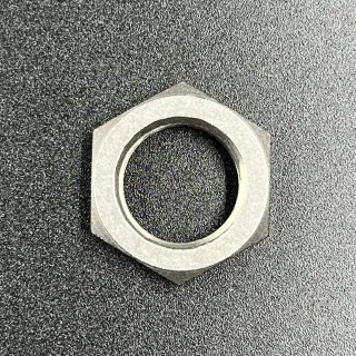 Гайка крепления пиньона Yamaha 60-115, F40-200 (Yamaha) картинка