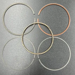 Кольца поршневые, комплект на один поршень Yamaha F25-60 (0.50mm) (67C-11605-01) (Yamaha) картинка