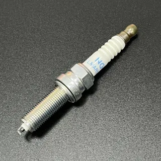 Свеча зажигания (NGK) 1679 картинка