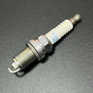 Свеча зажигания Honda BF175-225 IZFR6F-11 (Honda) картинка
