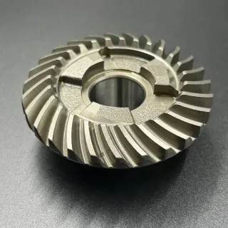 Шестерня заднего хода Yamaha 25-30 (61N-45571-00; 61N-45570-00) (Omax) картинка