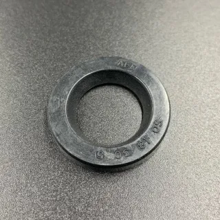 Сальник Yamaha (93104-18049) (18x30x5) (TM) картинка