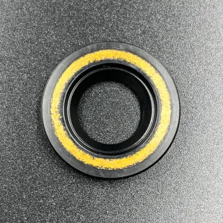 Сальник Yamaha (93104-16M04; 93104-16M01; 93101-16M36) (16x30x5) (KACAWA) картинка