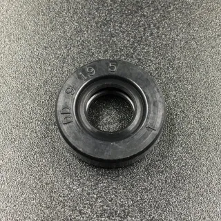 Сальник Yamaha (93106-09014) (9x19x5) (Omax2) картинка