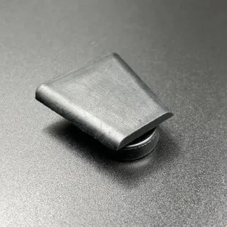 Заглушка доступа к болту анода Yamaha 60-70, F25-200 (PREMARINE) картинка