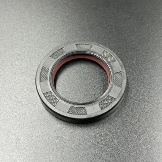 Сальник верх коленвала Suzuki DT40 (09283-35043;09283-35L01) (35x55x7) (KACAWA) картинка