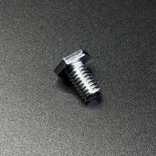Болт Yamaha 115-140 (90101-06M67) (Yamaha) картинка