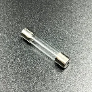 Предохранитель Yamaha 4-250, F8-20 (10A) (PREMARINE) картинка