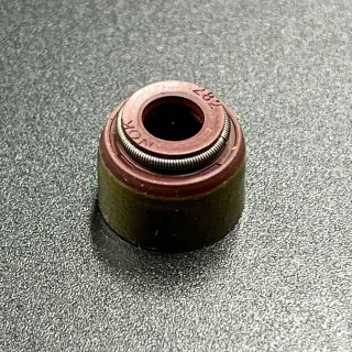 Маслосъемный колпачок Suzuki DF90-140, DF100-140(A) (Впуск/Выпуск) (Premarine) картинка