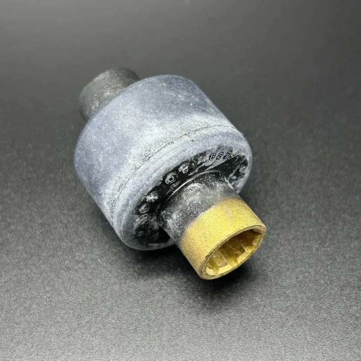 827598T — 1
