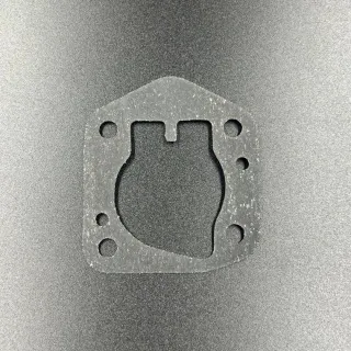 Прокладка под пластину помпы охлаждения Suzuki DF8-20(A) (PREMARINE) картинка