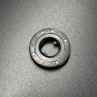 Сальник помпы (нового образца) Mercruiser 4,3/5,0/5,7/6,2/8,1/8,2L (Quicksilver) картинка