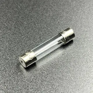 Предохранитель Yamaha 4-250, F8-20 (20A) (WUHU) картинка