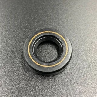 Сальник Yamaha (93101-13M11; 93101-13018) (13x25x6) (Osaka) картинка