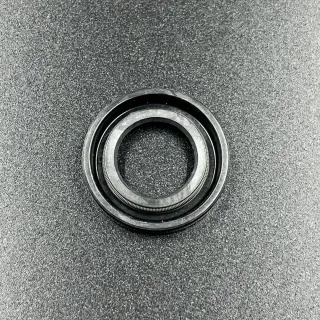 Сальник Suzuki (09282-17006) (16x30x4.5) (Omax) картинка