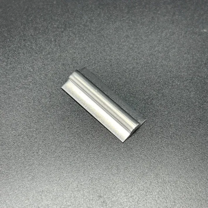 28-8M0032833 — 1