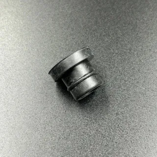 Уплотнение трубки охлаждения Suzuki DT 40-40C, DF 40-50 (нижнее) (Suzuki) картинка