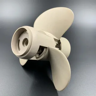 Гребной винт Suzuki DT9.9A-DT15A, DF9.9B, DF8A-20A (3x9-1/4x9) (Пластиковый композиционный) картинка