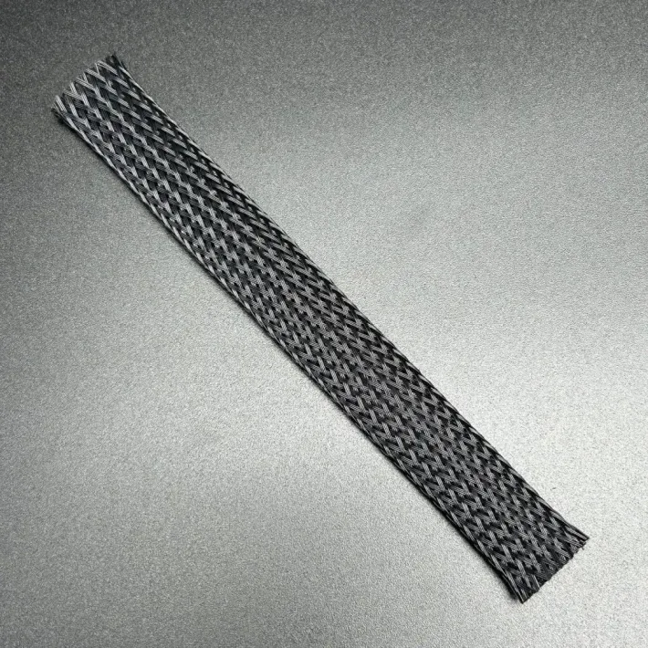 82538115 — 1