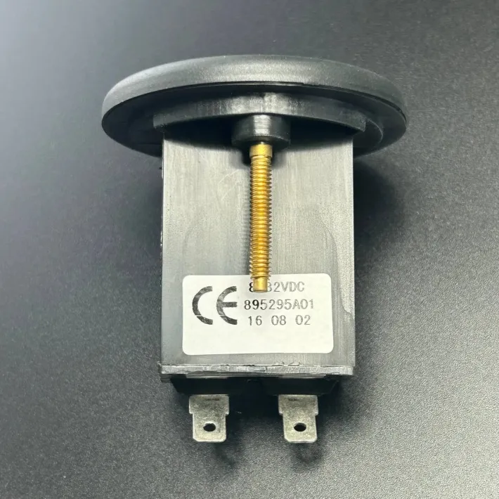 895295A01 — 2
