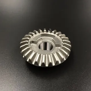 Шестерня заднего хода Suzuki DF 8-20A; DT 9.9-15 (57521-99J10) (Suzuki) картинка