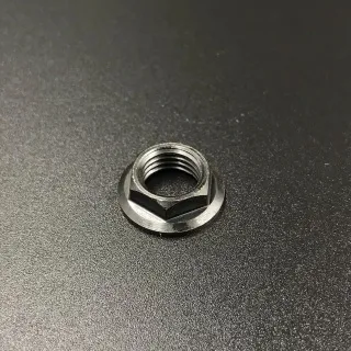 Гайка крепления пиньона Yamaha 20-30, F20-25 (Sinera) картинка