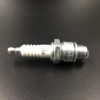 Свеча зажигания 5126 B8HS-10 /съемная контактная гайка (NGK) картинка