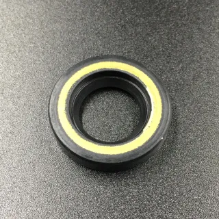 Сальник Yamaha (93101-17054) (17x30x6) (Omax) картинка