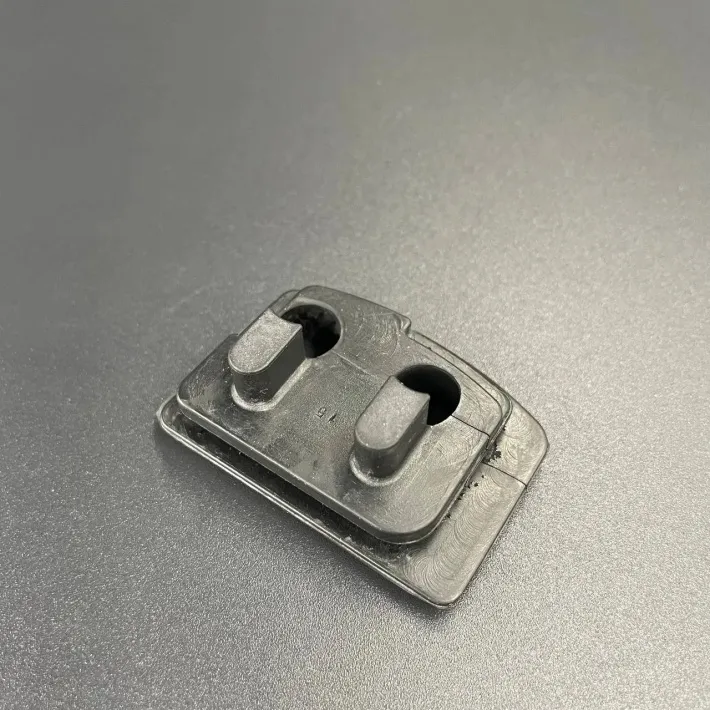 40105-ZW9-832 — 5