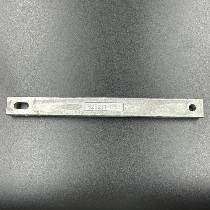 8252711 — 2
