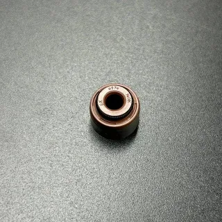 Колпачок маслосъемный Honda 12211-PZ1-004 NOK ЯПОНИЯ (ВЫПУСК)(PREMARINE) картинка