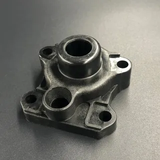 Корпус помпы охлаждения Yamaha 60-70 (PREMARINE) картинка