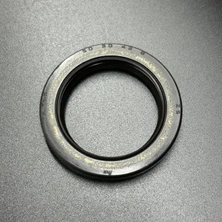 Сальник Yamaha (93102-30M56) (30x42x6) (Yamaha) картинка