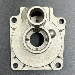 Корпус помпы охлаждения Suzuki DT20-40, DF40-50 (17411-94421; 17410-92L00) (Yuelang) картинка