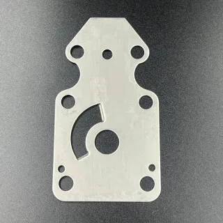 Пластина помпы охлаждения Yamaha 9.9-15, F9.9-15 (Yamaha) картинка
