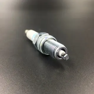 Свеча NGK DCPR7E 44115 картинка
