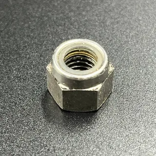 Гайка самоконтрящаяся Yamaha 4-225, F8-350 (Yamaha) картинка
