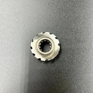 Шестерня вертикального вала (Пиньон) Suzuki DF,DT 9,9-15 (57311-93901; 57311-93910) (Osaka) картинка