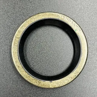 Сальник крышки коленвала 26-97335 (Quicksilver) картинка