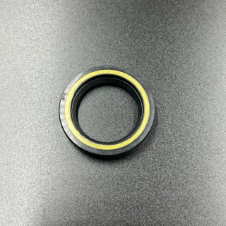Сальник гребного вала Yamaha F225F-F300D (93101-30004) (30x42x7) (KACAWA) картинка