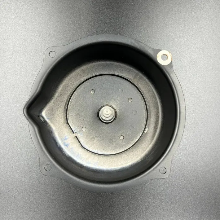 8H8-15711-00 — 3