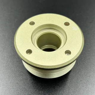 Крышка вспомогательного штока гидроподъема Yamaha F150 (Wuhu) картинка