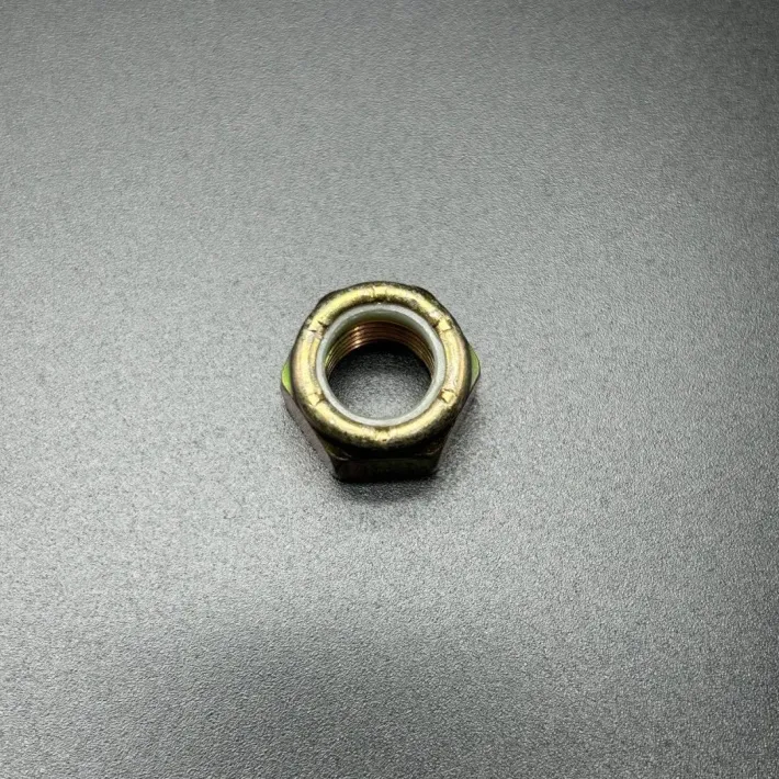 82670815 — 1