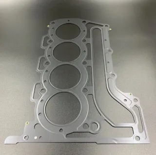 Прокладка под головку Suzuki DF70-90(A) (Suzuki) картинка