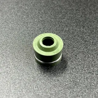Маслосъемный колпачок Honda BF6-15, BF35-50 (Впуск/Выпуск)(PREMARINE) картинка