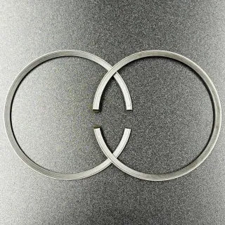 Кольца поршневые, комплект на один поршень Suzuki DT9.9-15 (толщина 2mm) (STD) (Omax) картинка