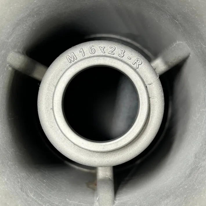 48-8M0040404 — 3